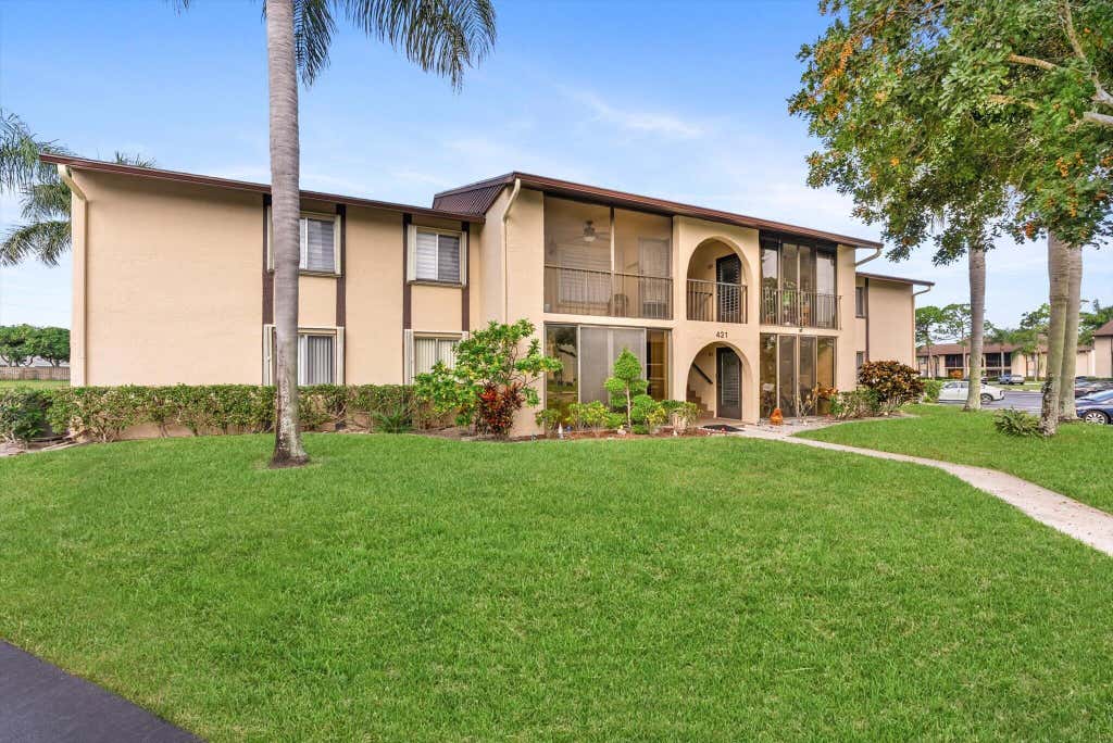 Photo of 421 Pine Glen Lane #A2, Greenacres, FL 33463 (MLS # B26041586)