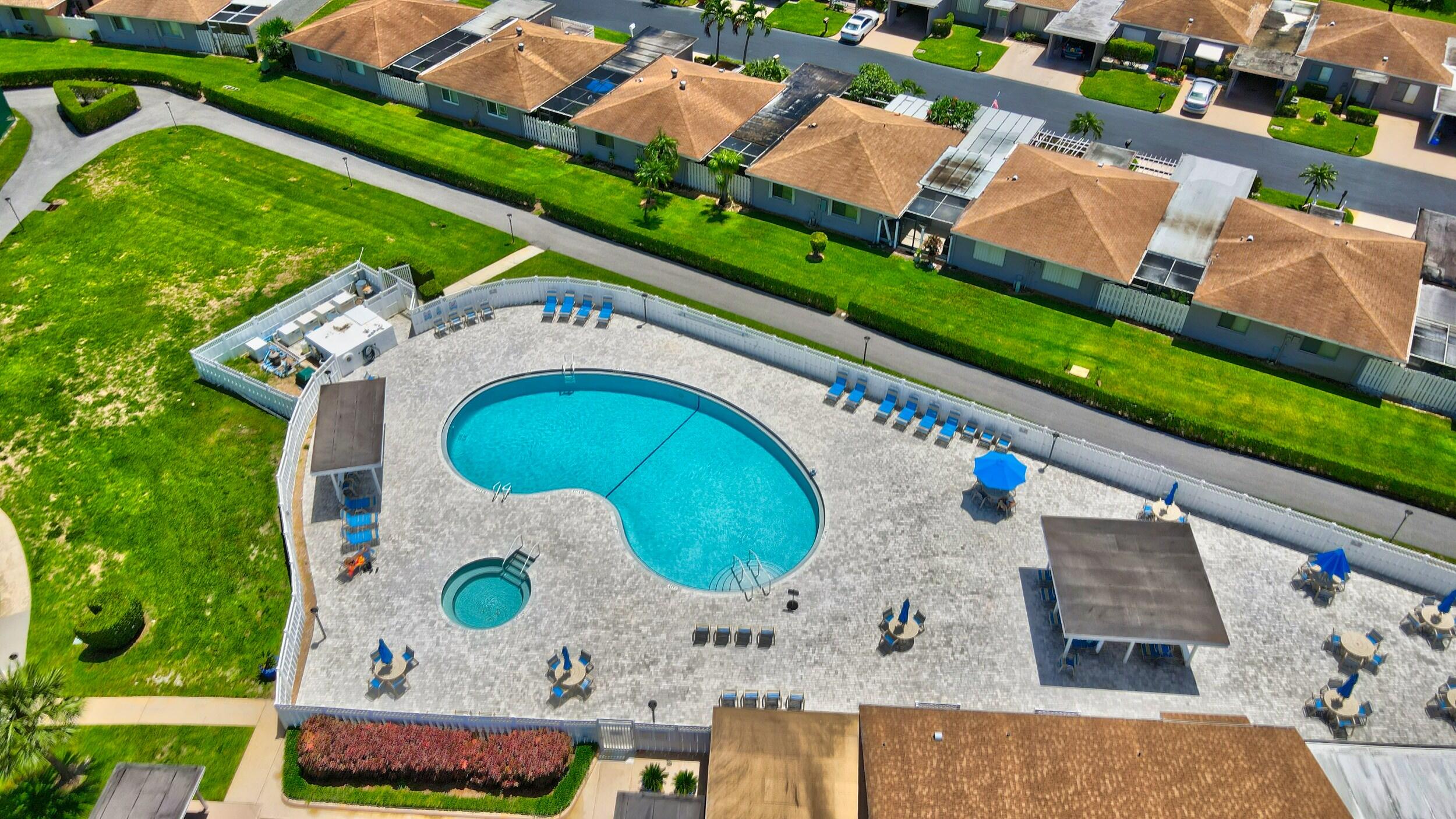 VILLAGE OF ORIOLE - Residential