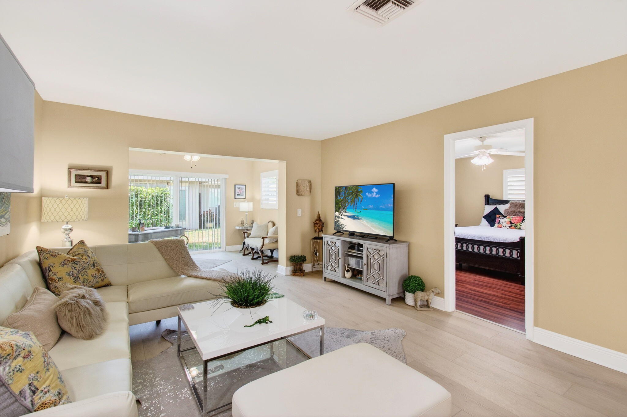 VILLAGE OF ORIOLE - Residential