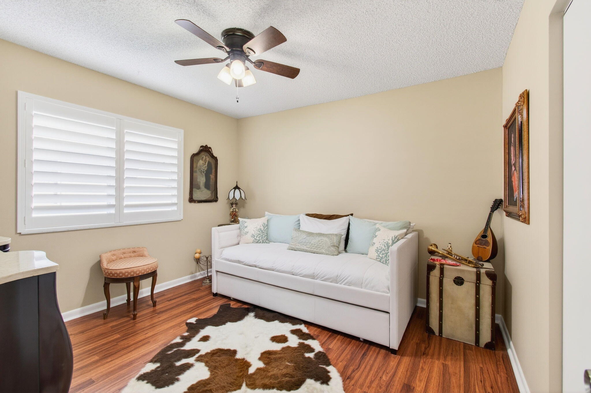 VILLAGE OF ORIOLE - Residential