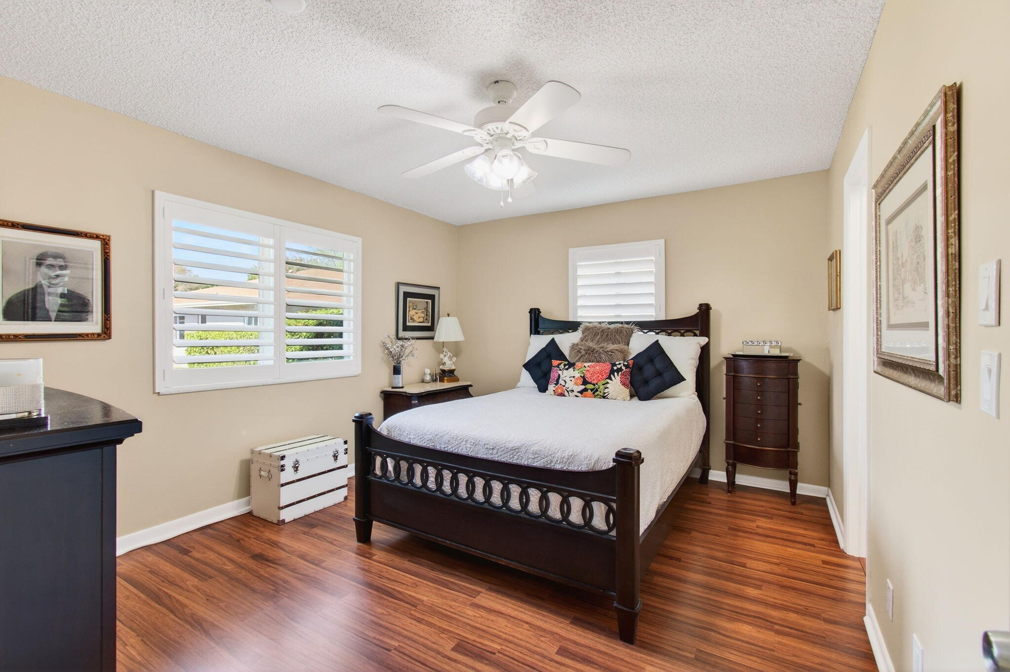 VILLAGE OF ORIOLE - Residential