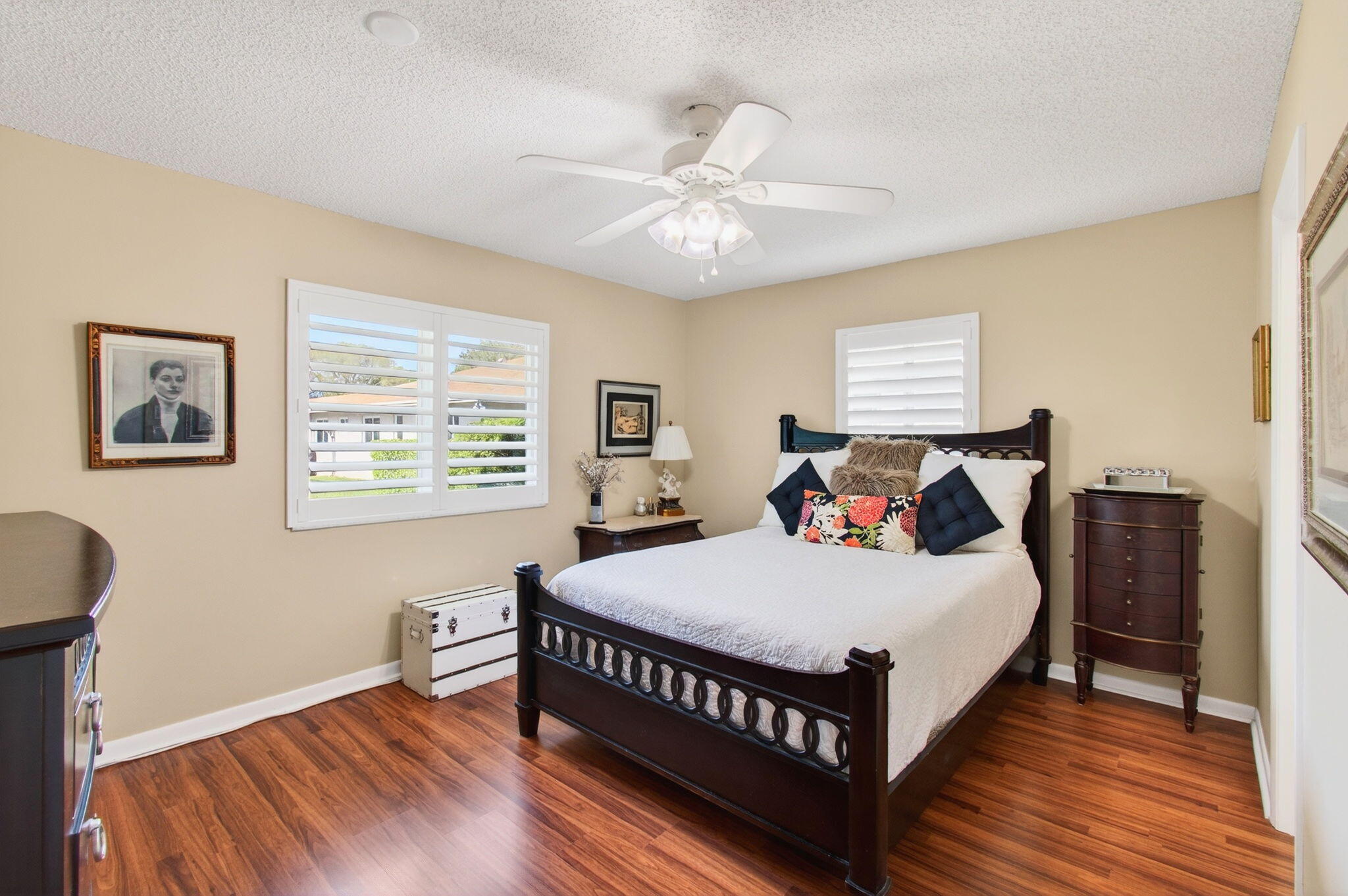 VILLAGE OF ORIOLE - Residential