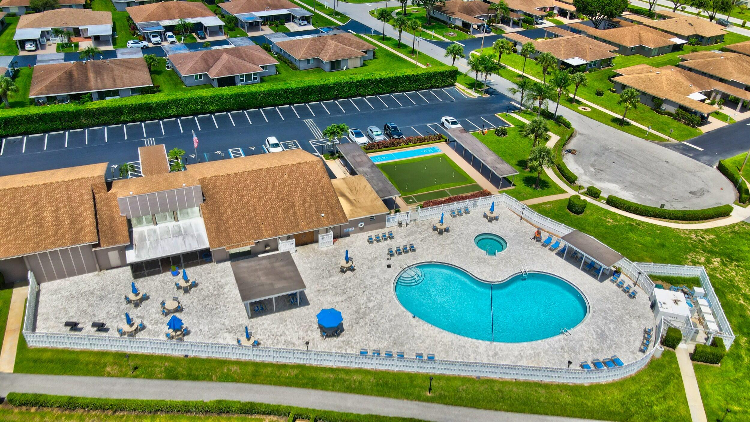 VILLAGE OF ORIOLE - Residential