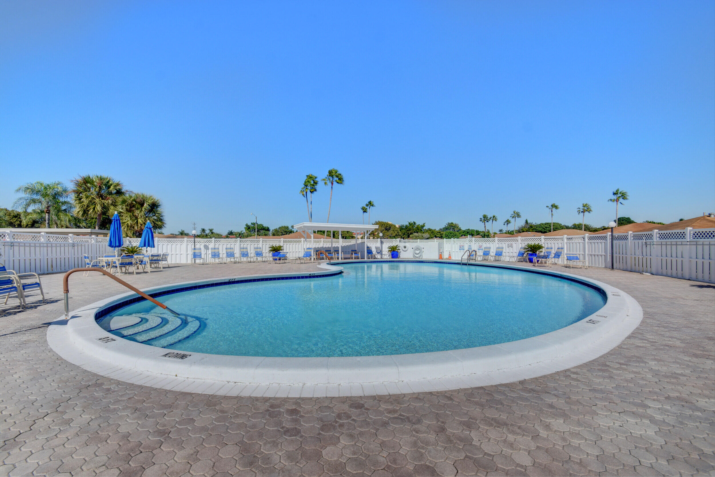 VILLAGE OF ORIOLE - Residential