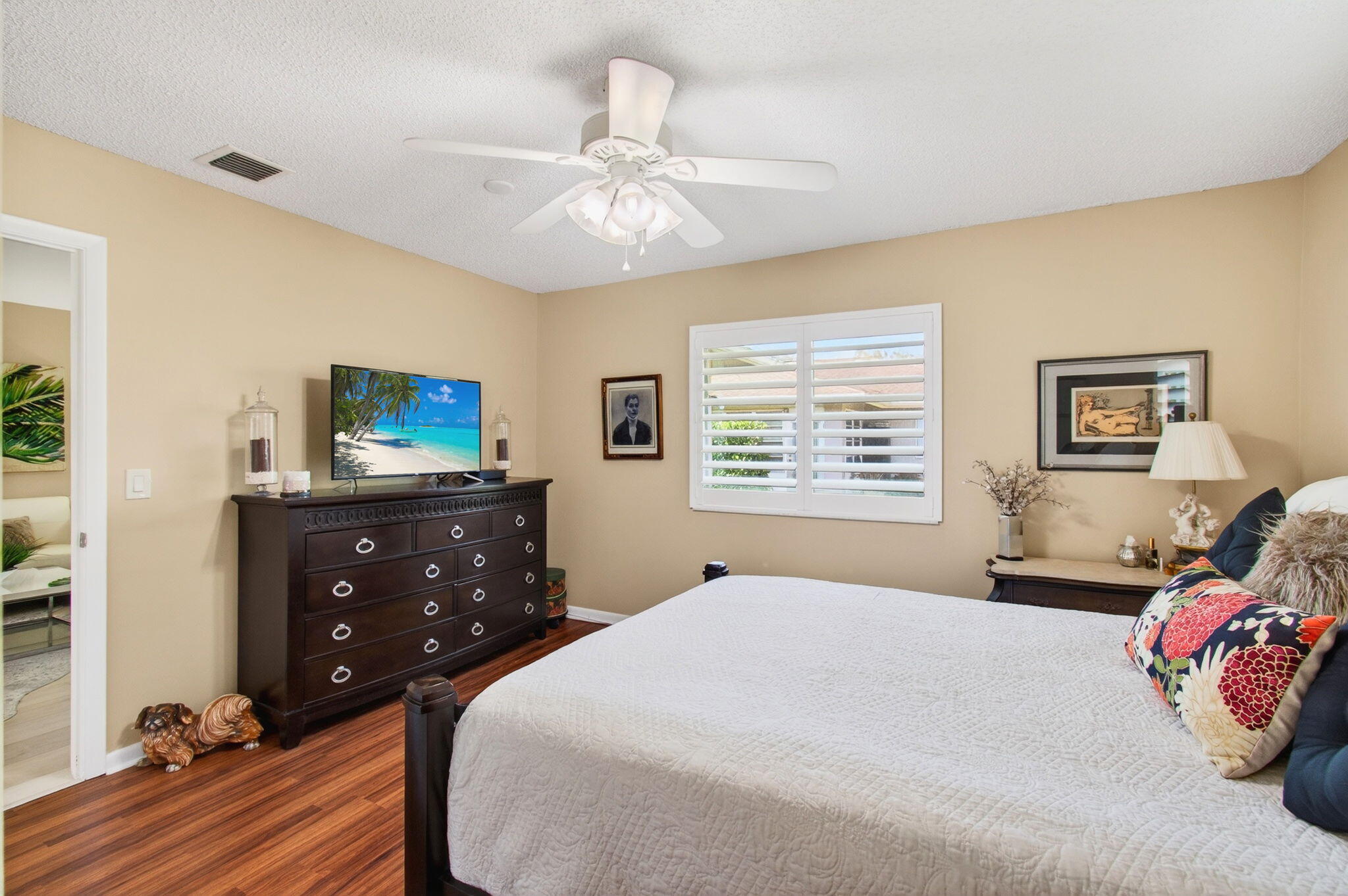 VILLAGE OF ORIOLE - Residential