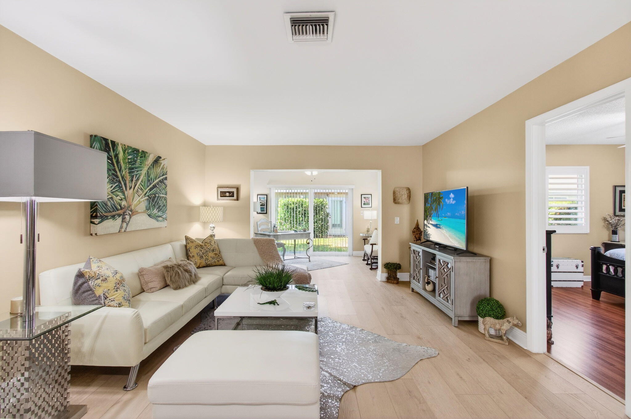 VILLAGE OF ORIOLE - Residential