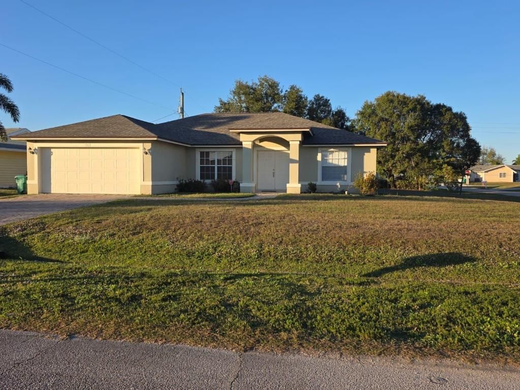 Photo of 501 SW Twig Avenue, Port Saint Lucie, FL 34983 (MLS # R11155198)