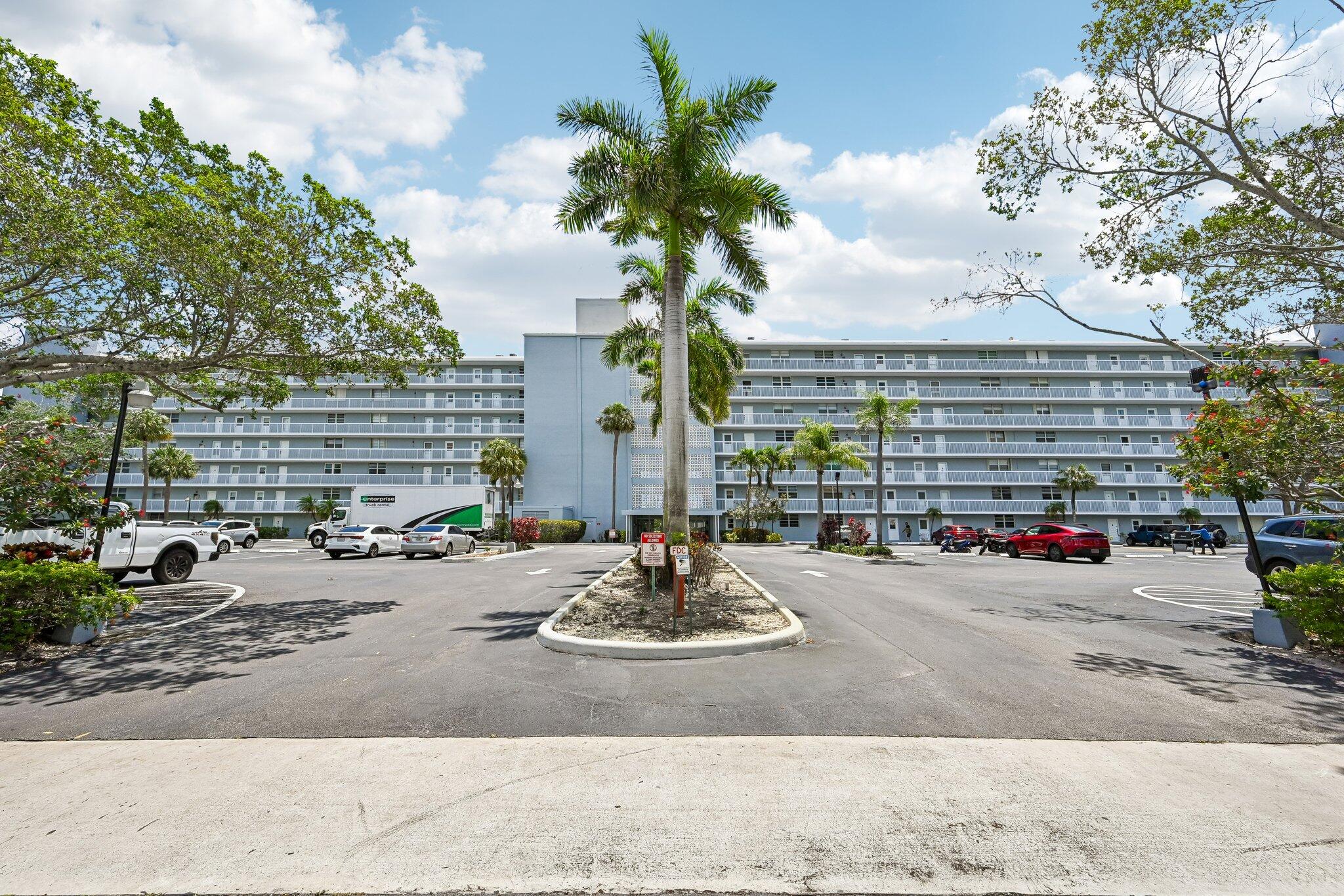 BOCA TEECA CONDO 3 - Residential