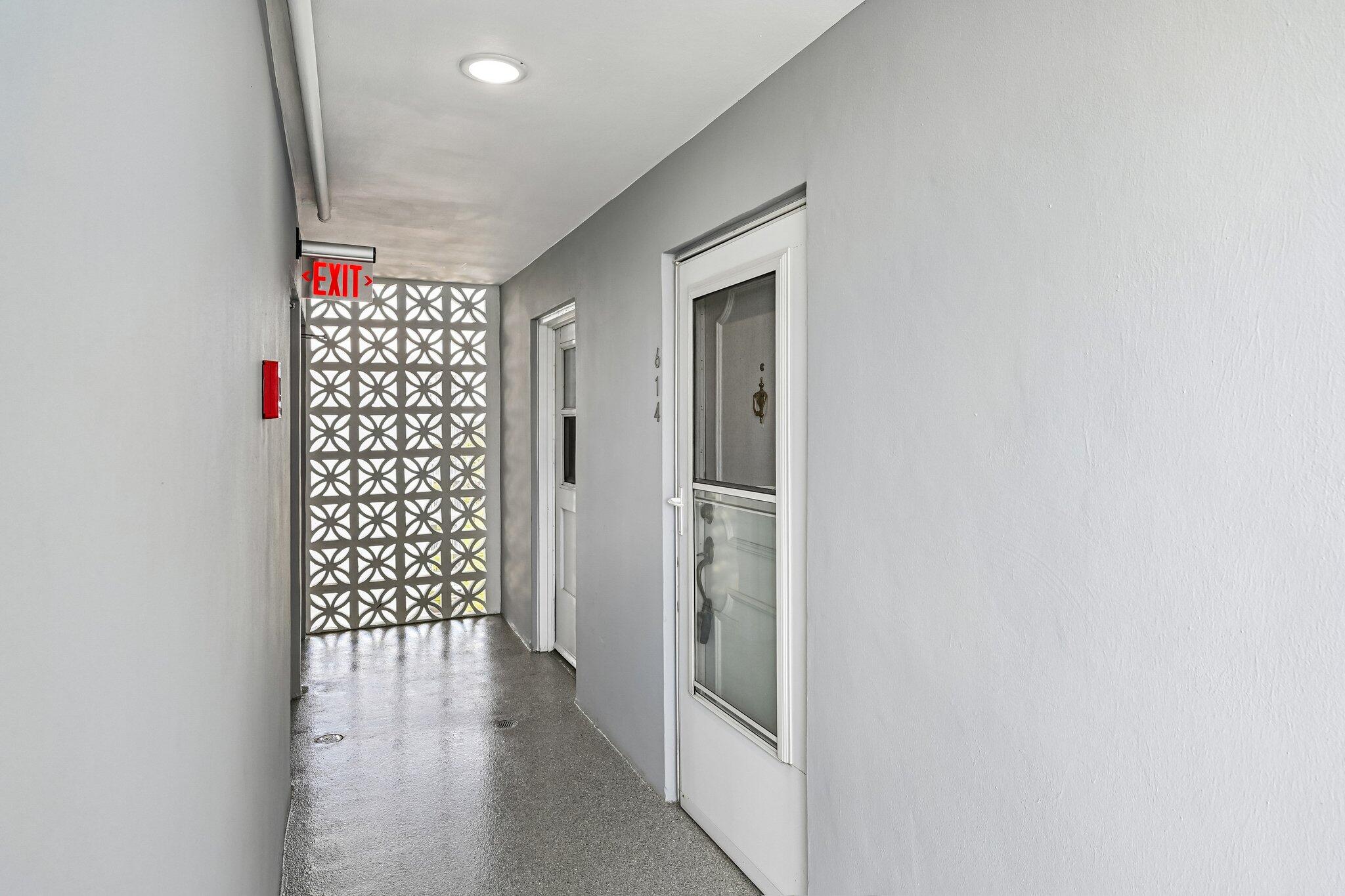 BOCA TEECA CONDO 3 - Residential