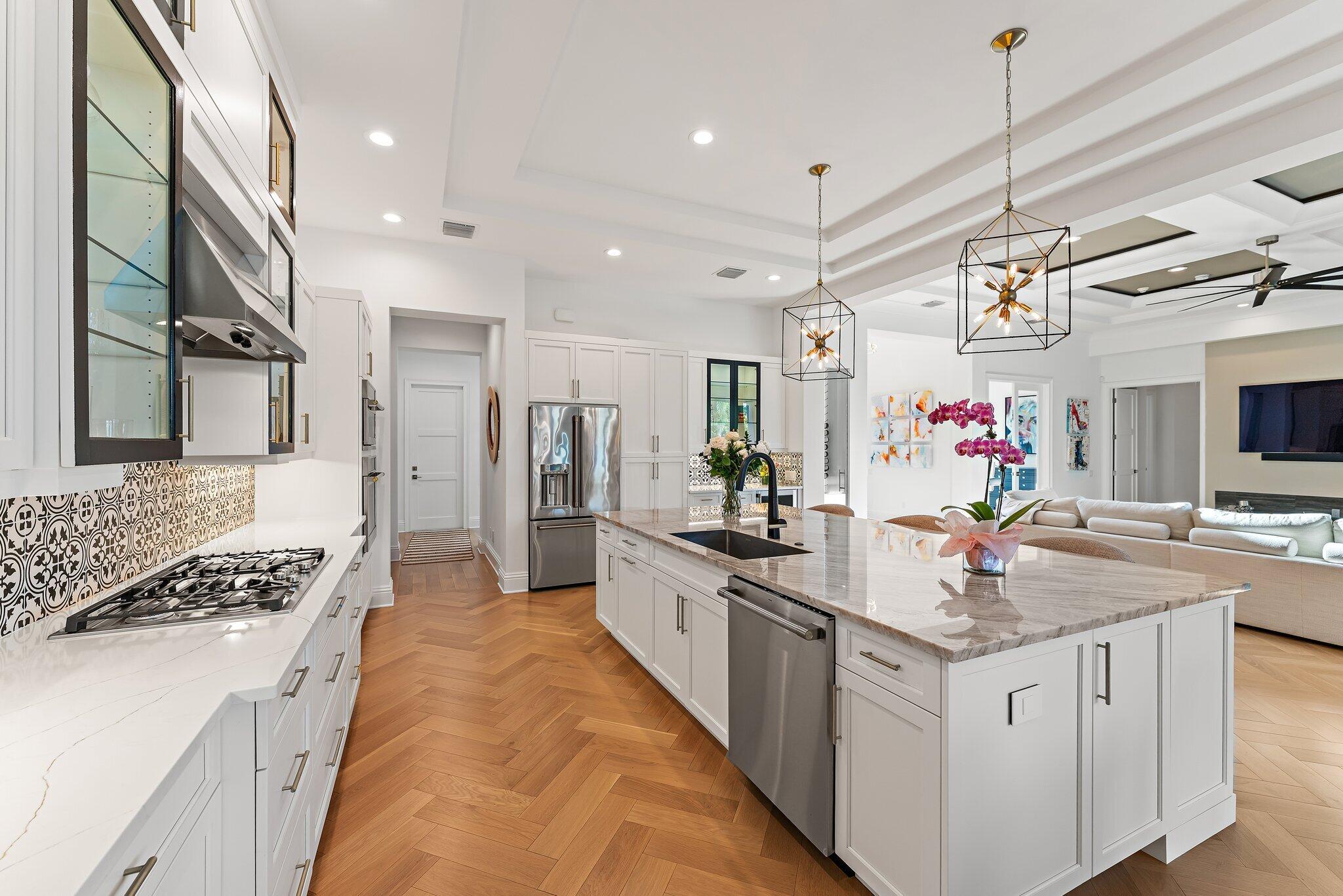 INDIAN HILLS - Residential