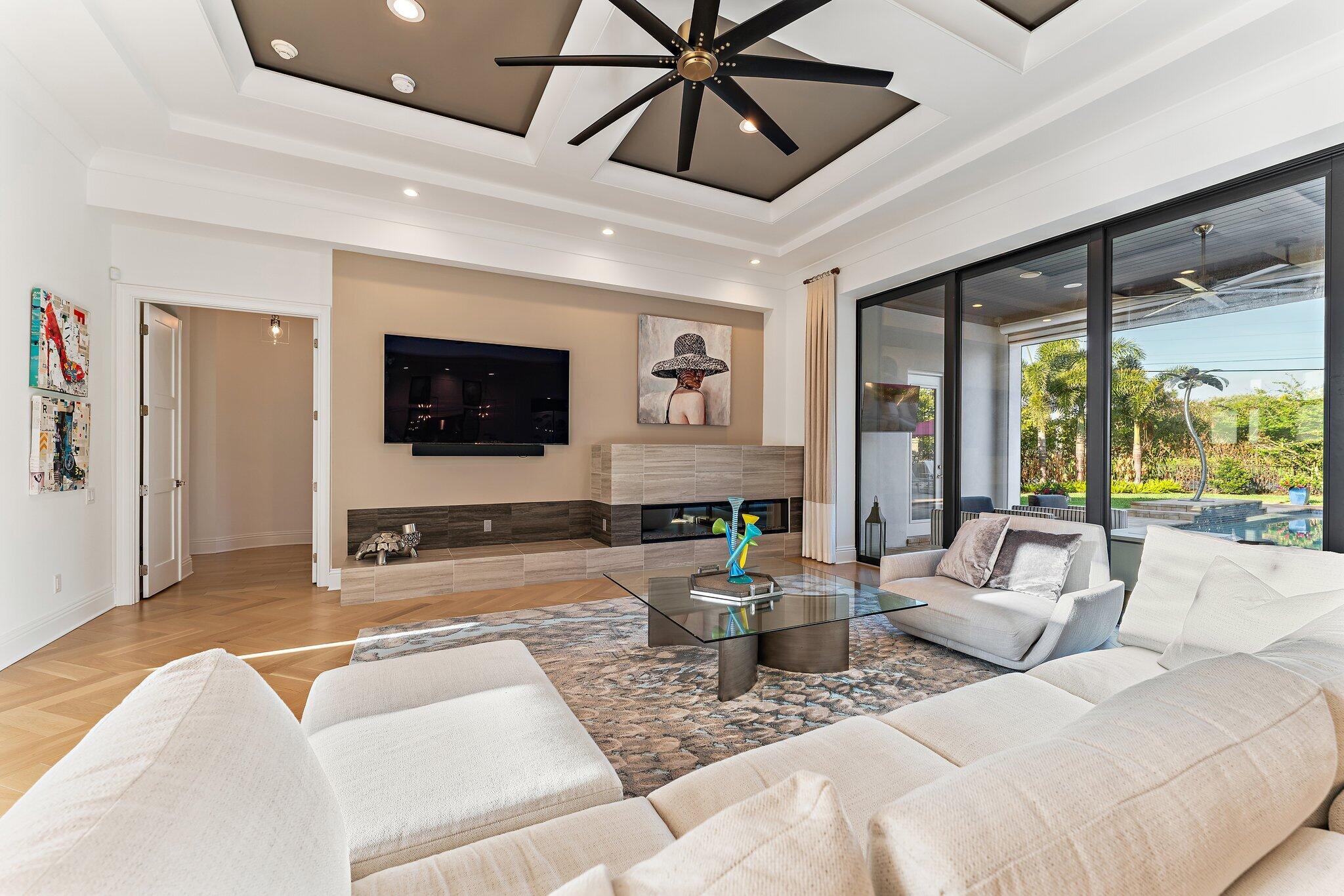 INDIAN HILLS - Residential