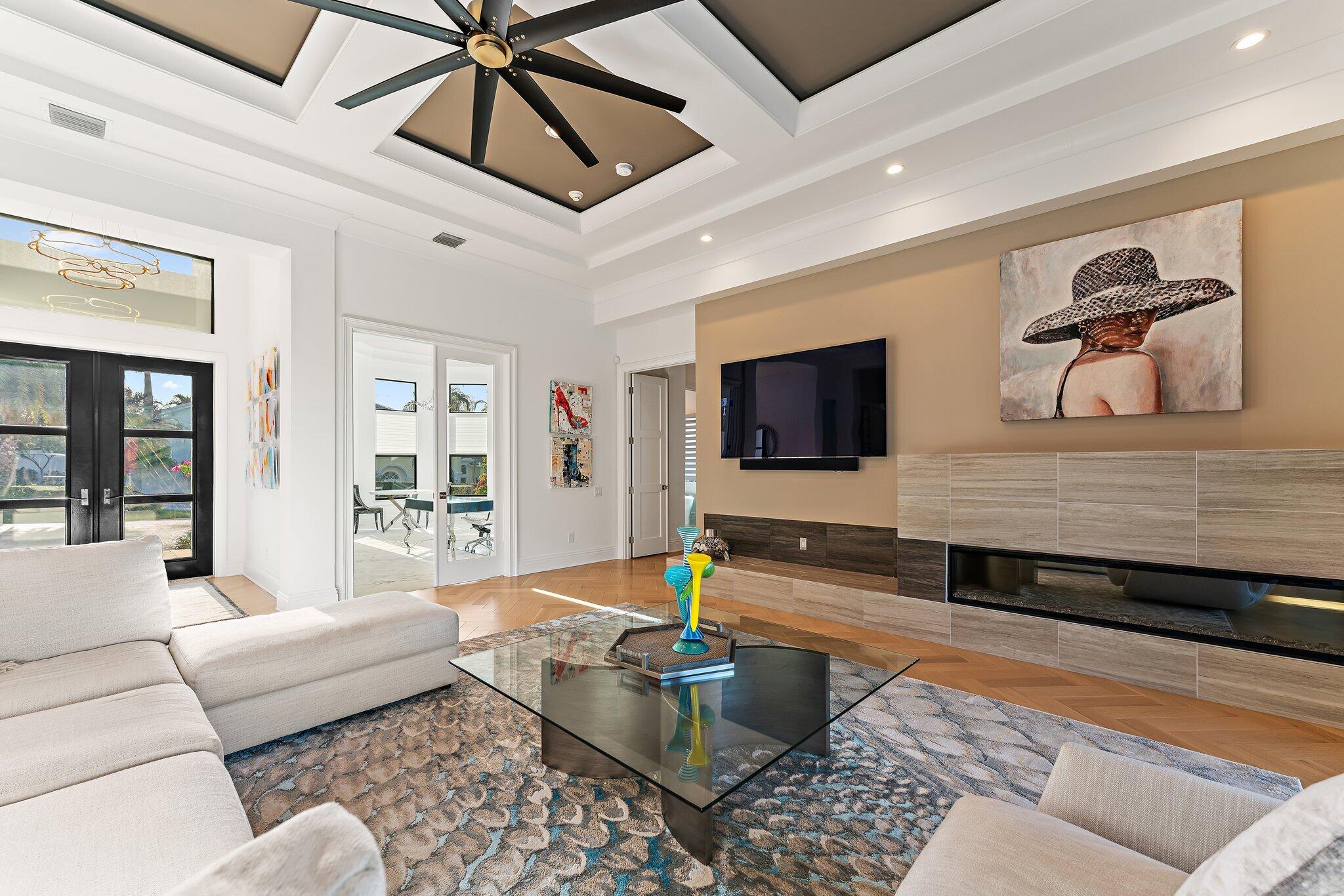 INDIAN HILLS - Residential