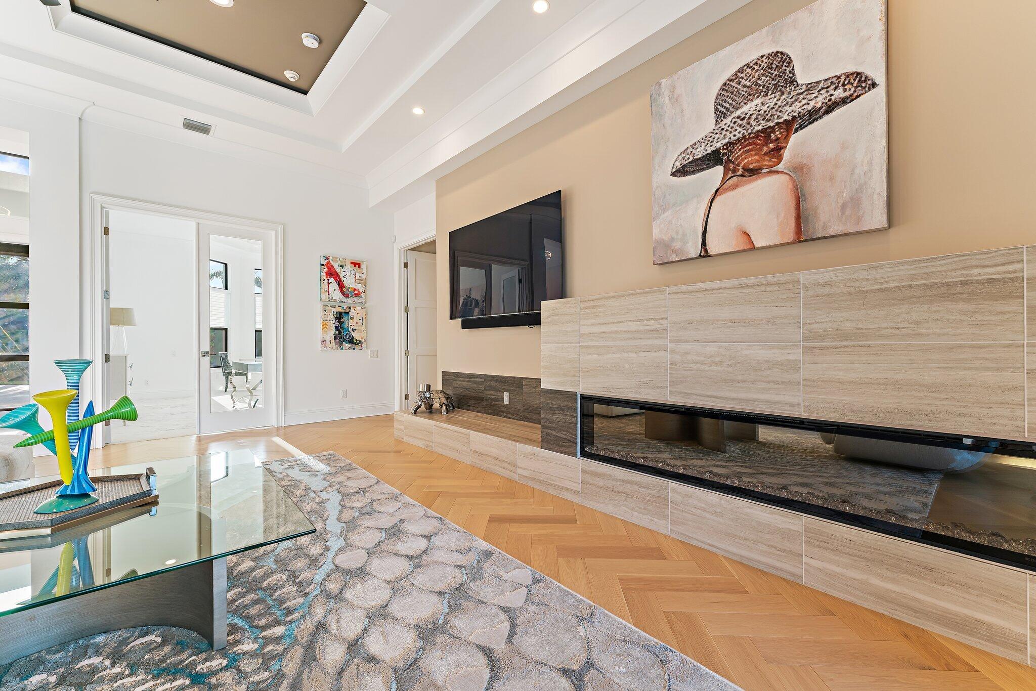 INDIAN HILLS - Residential