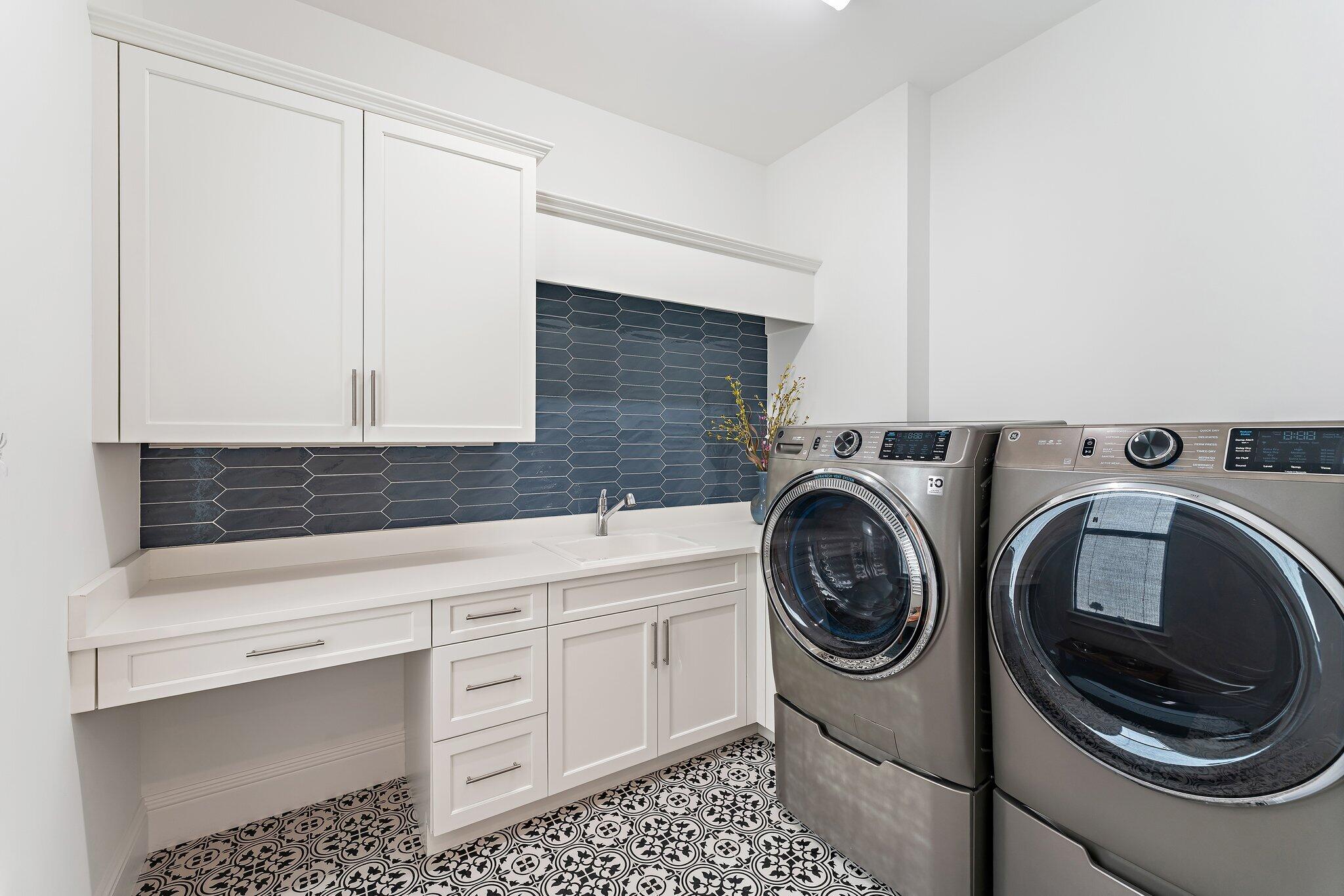 INDIAN HILLS - Residential