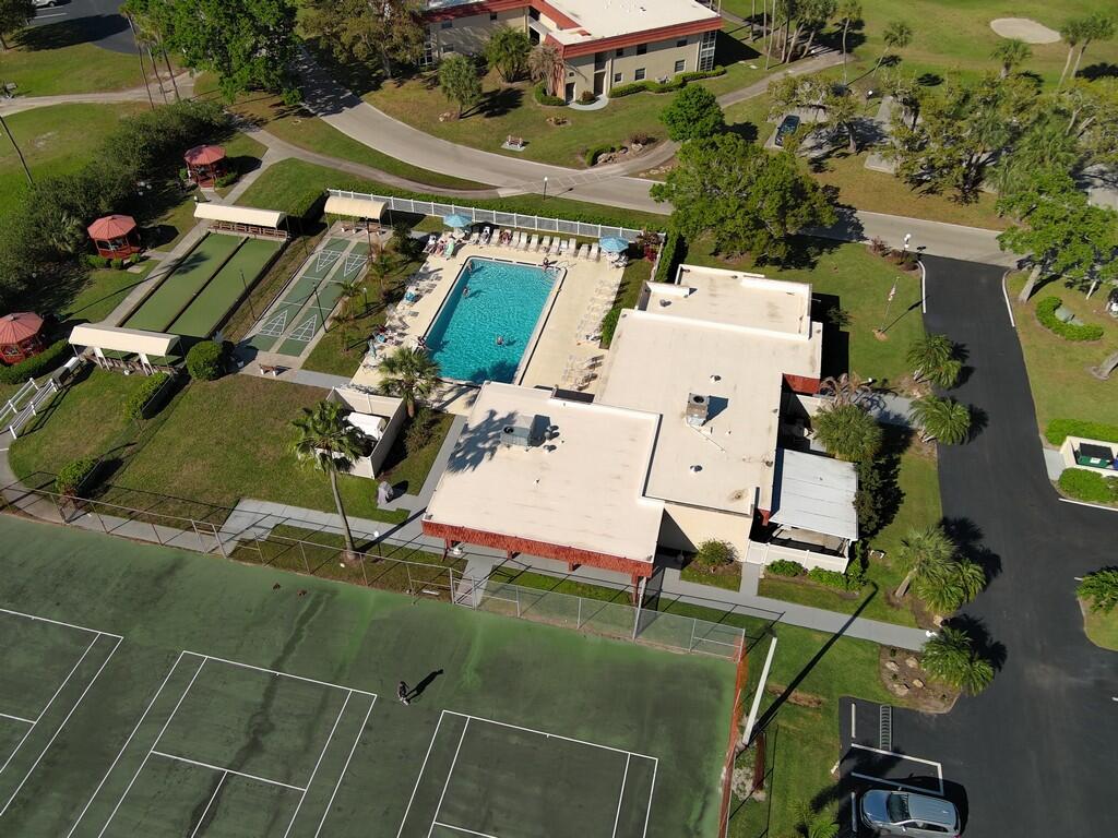 VISTA ROYALE PHASE IV BLDGS 83-111 - Residential