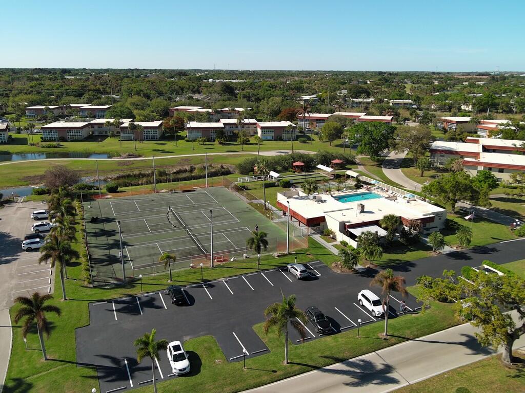 VISTA ROYALE PHASE IV BLDGS 83-111 - Residential