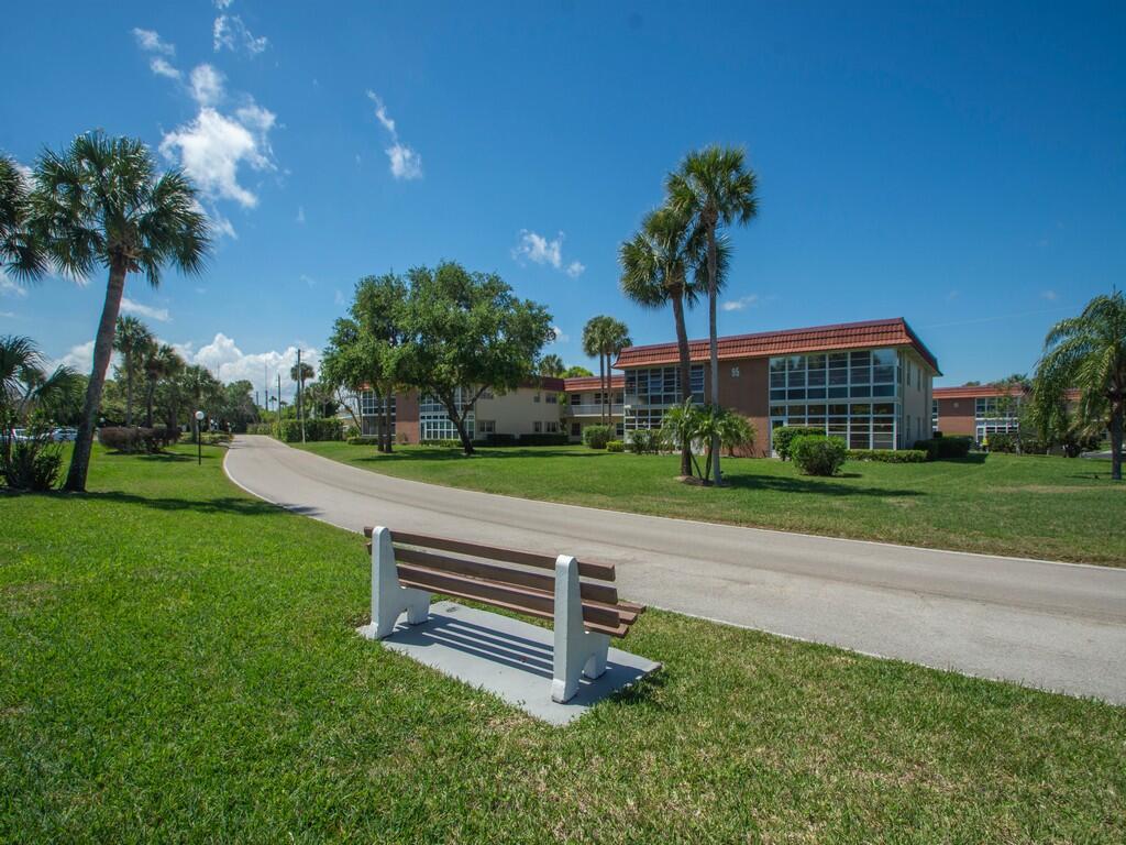 VISTA ROYALE PHASE IV BLDGS 83-111 - Residential