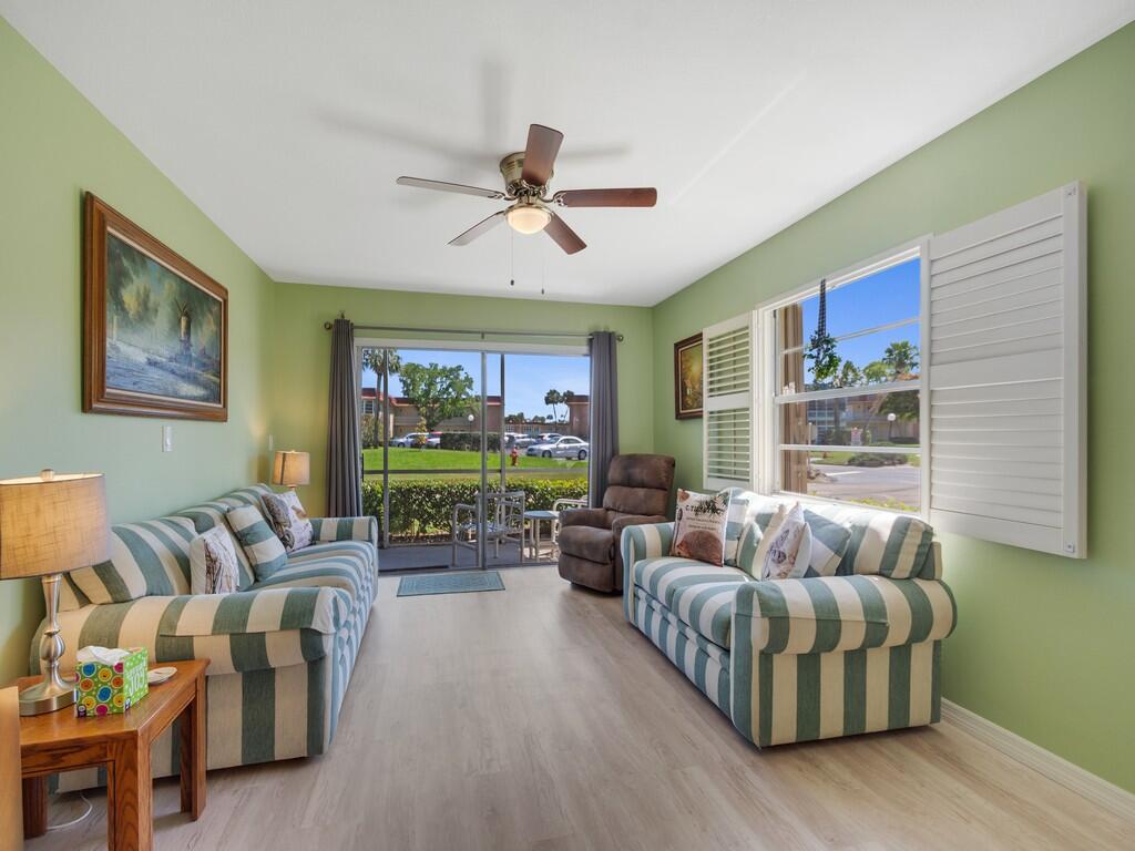 VISTA ROYALE PHASE IV BLDGS 83-111 - Residential