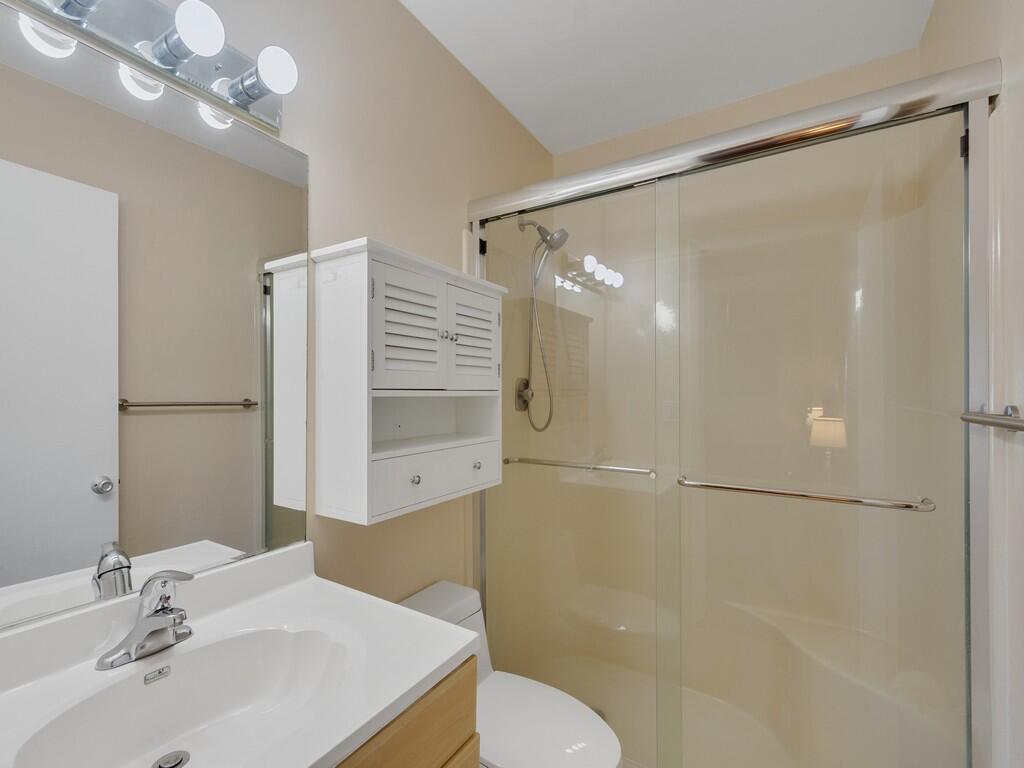 VISTA ROYALE PHASE IV BLDGS 83-111 - Residential