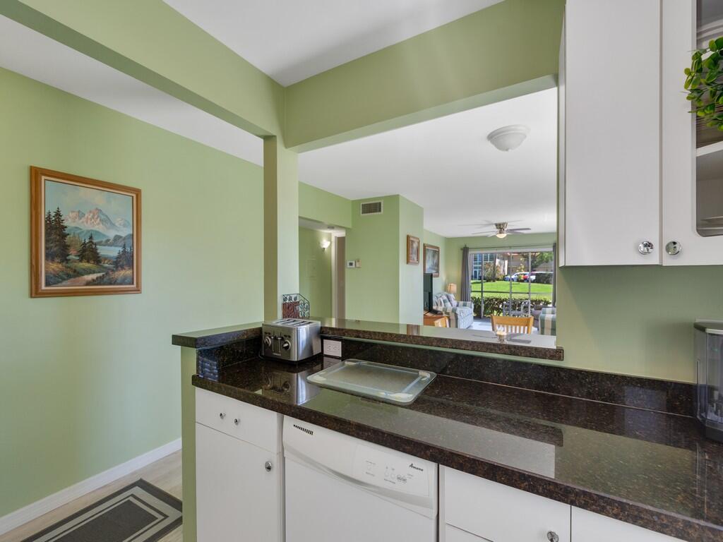 VISTA ROYALE PHASE IV BLDGS 83-111 - Residential