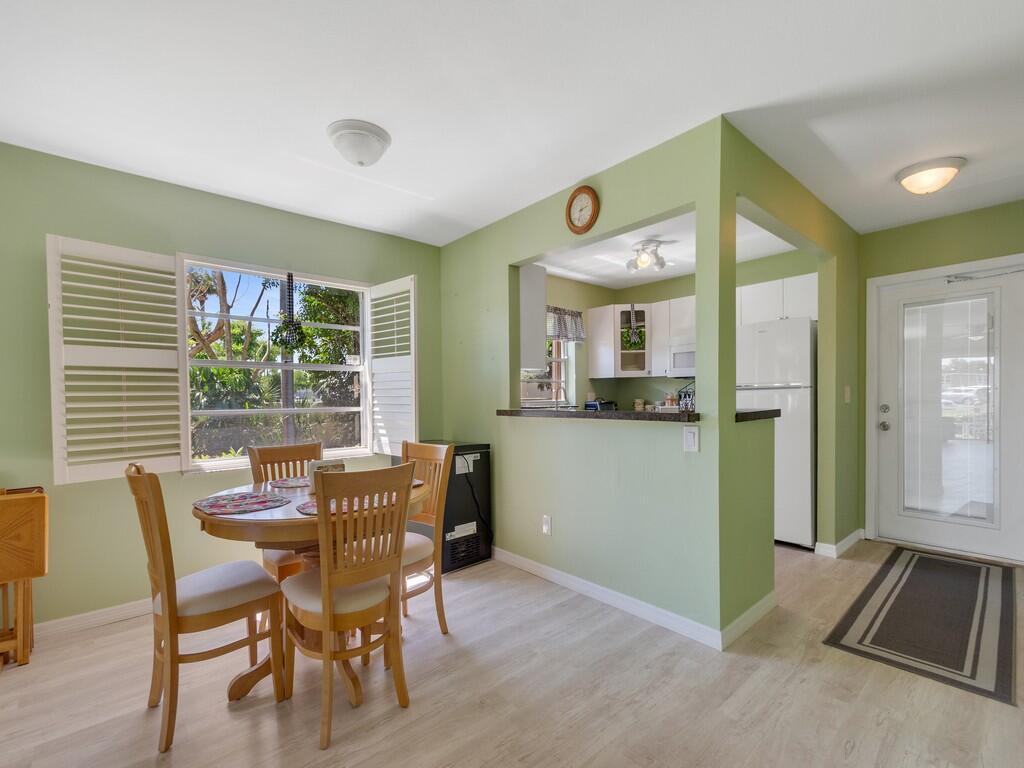 VISTA ROYALE PHASE IV BLDGS 83-111 - Residential