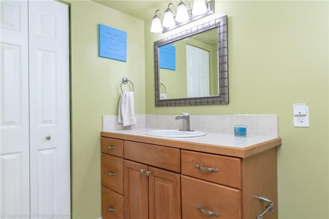 Lake Emerald - Residential