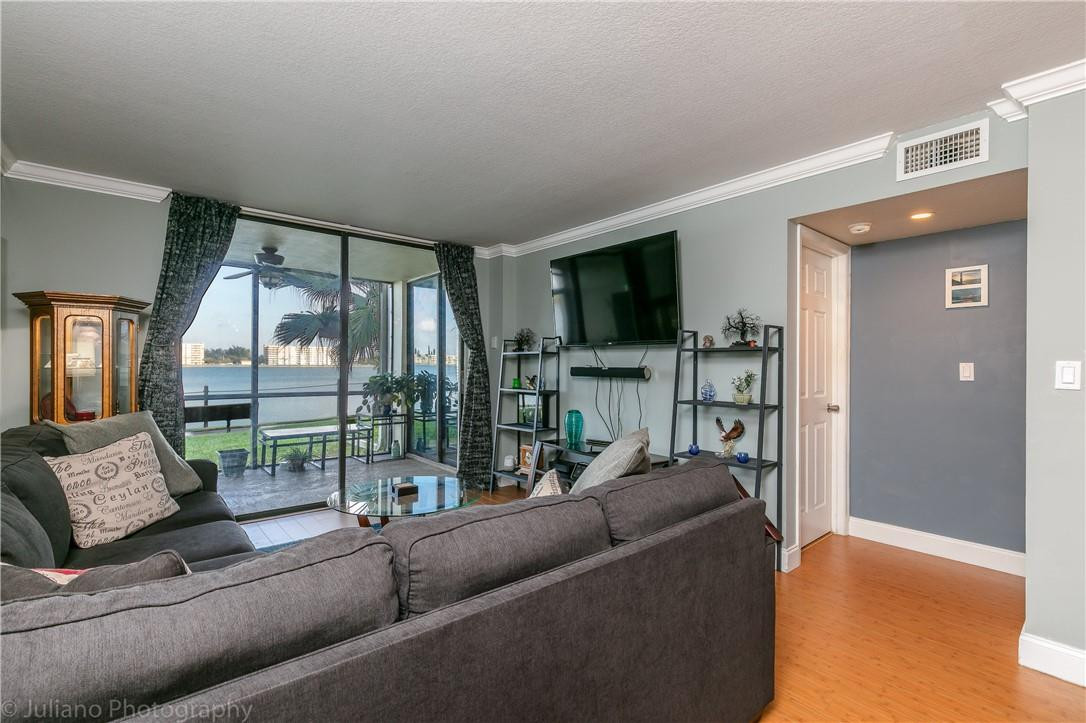 Lake Emerald - Residential