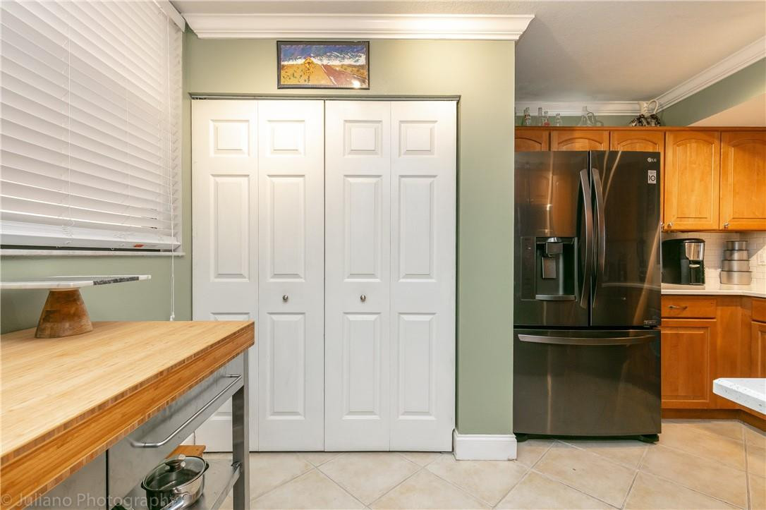 Lake Emerald - Residential