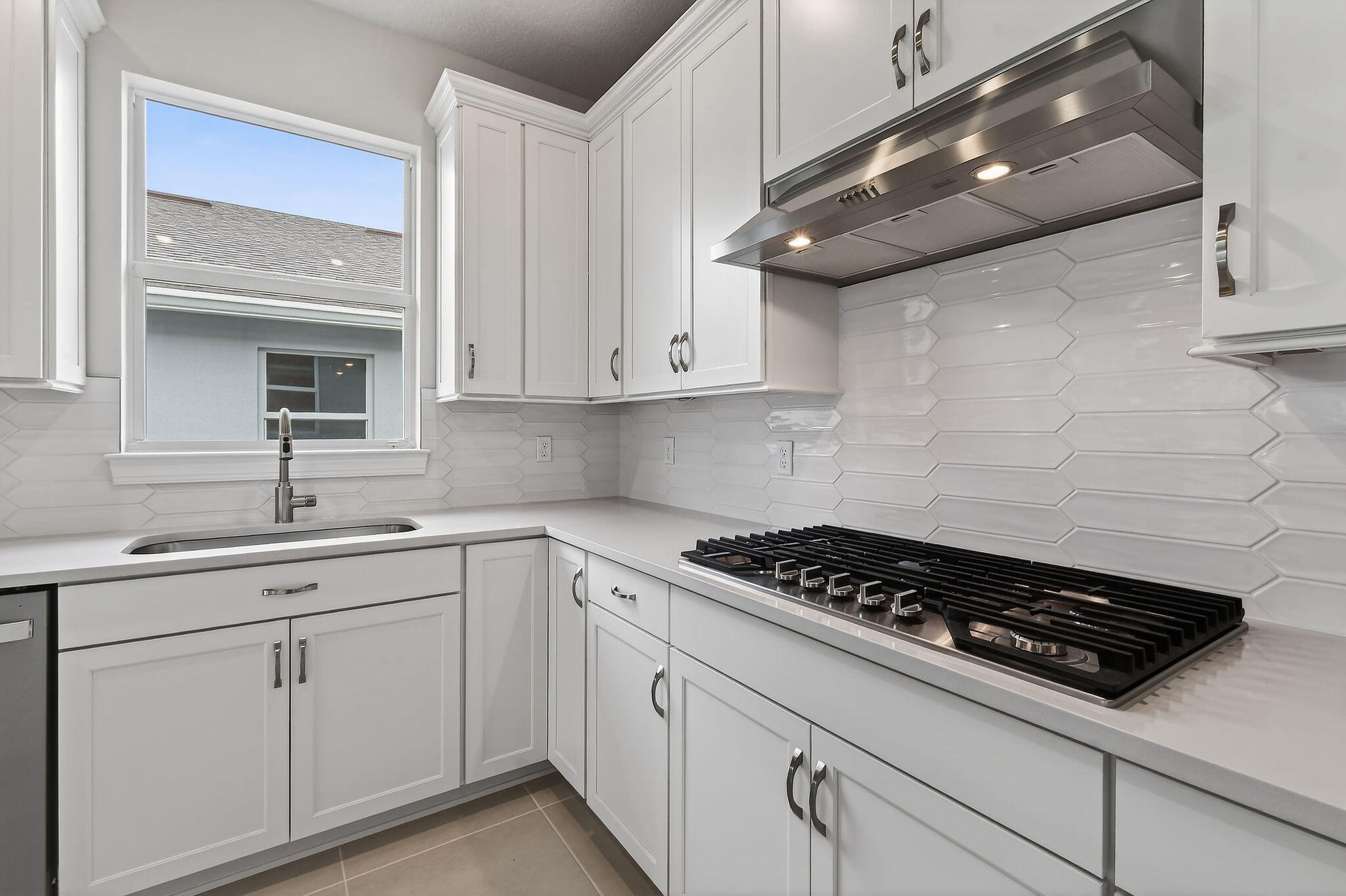 DEL WEBB TRADITION - Residential