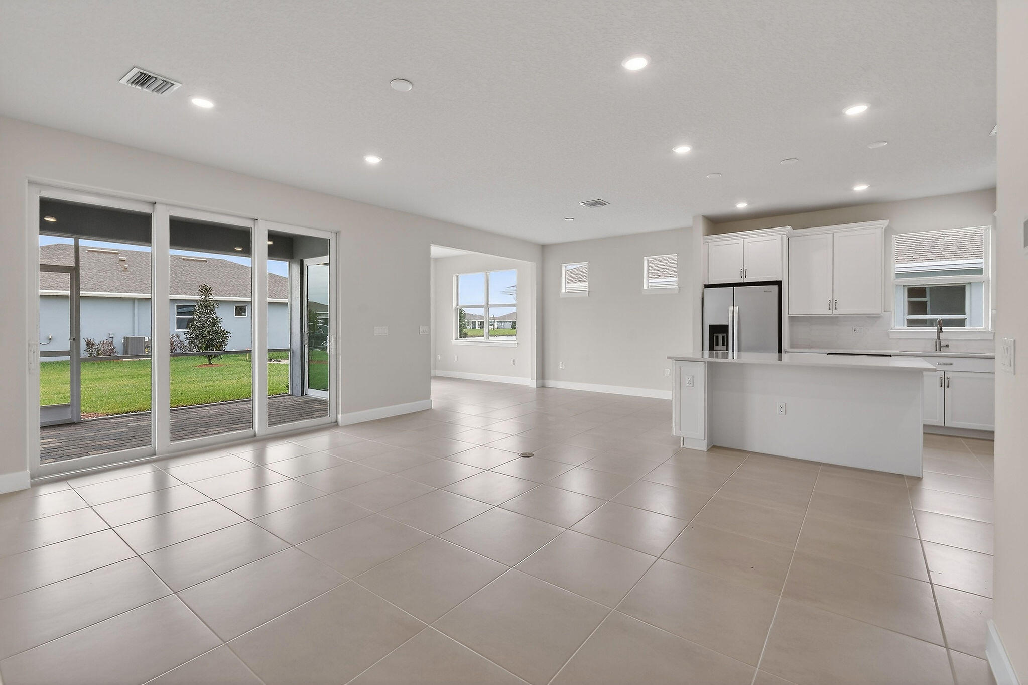 DEL WEBB TRADITION - Residential