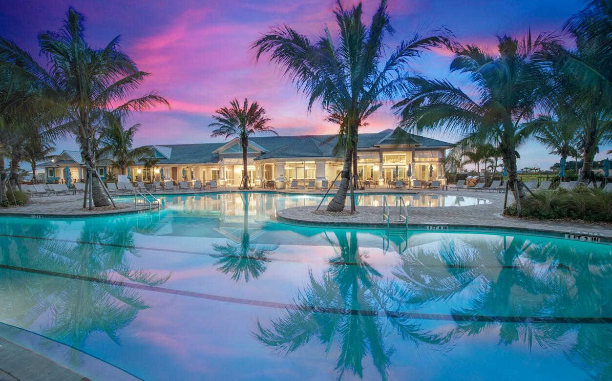 DEL WEBB TRADITION - Residential