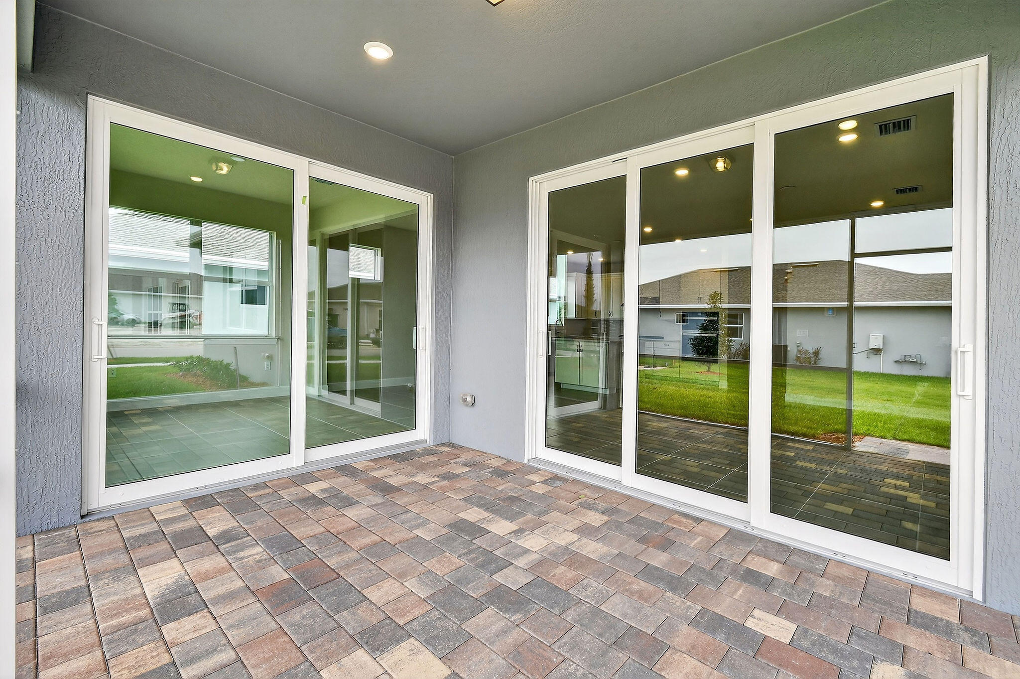 DEL WEBB TRADITION - Residential