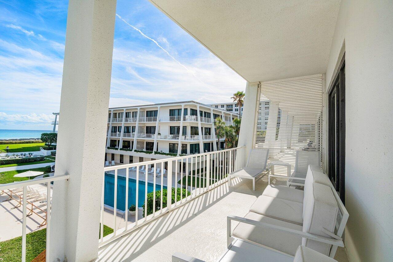 REEF CONDO - Residential