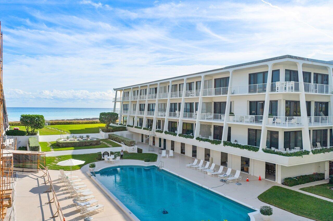 REEF CONDO - Residential