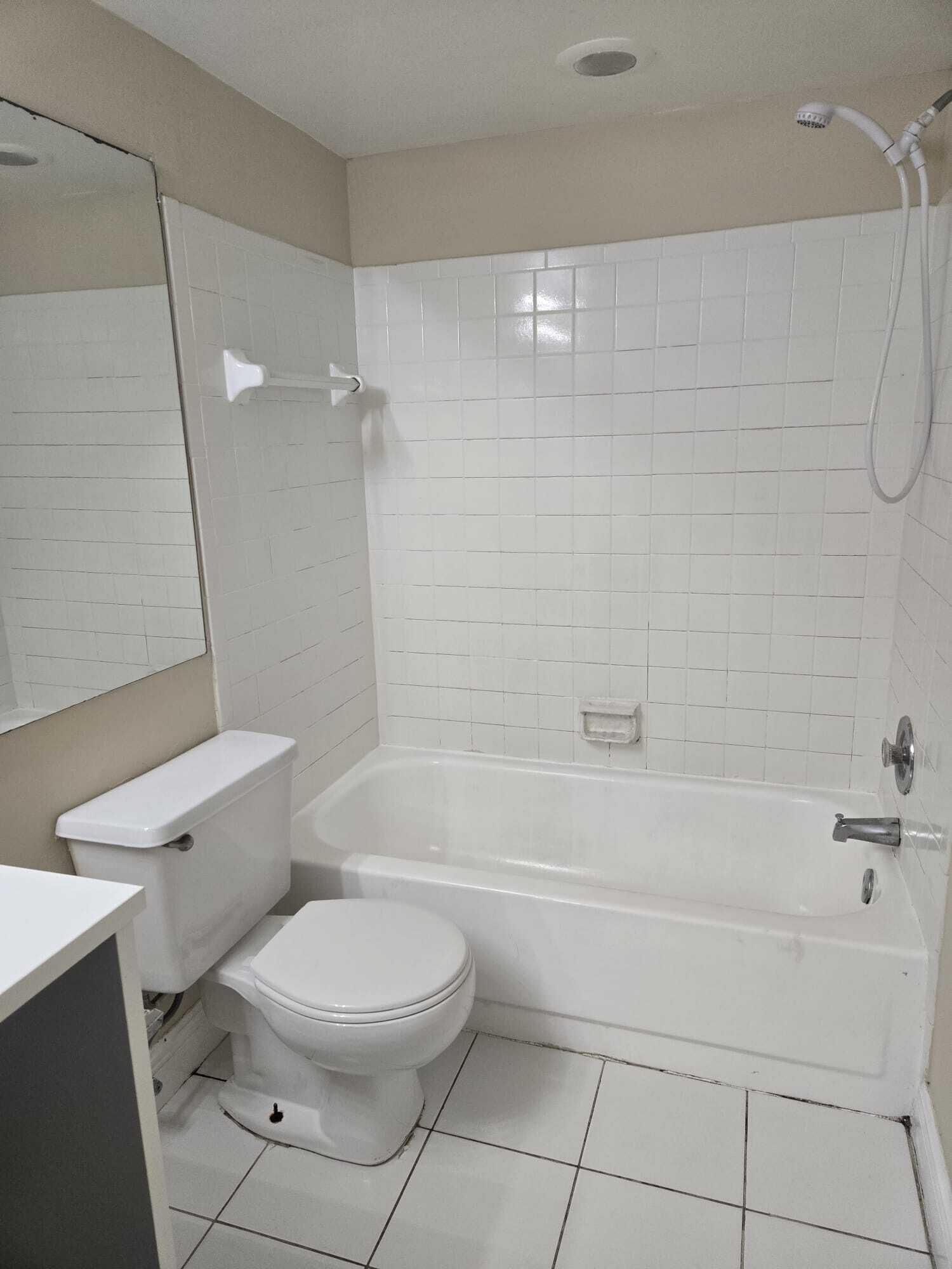 SUN VISTA GARDENS CONDO - Residential Lease