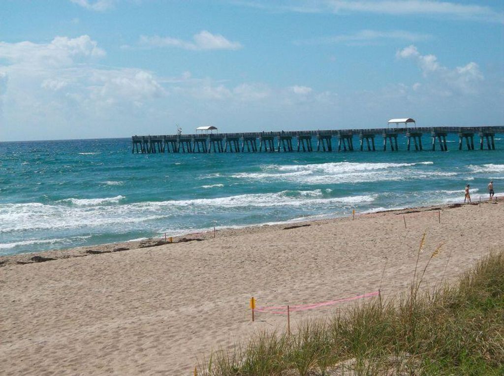 Photo of 15 S Golfview Road #305, Lake Worth Beach, FL 33460 (MLS # R11113059)