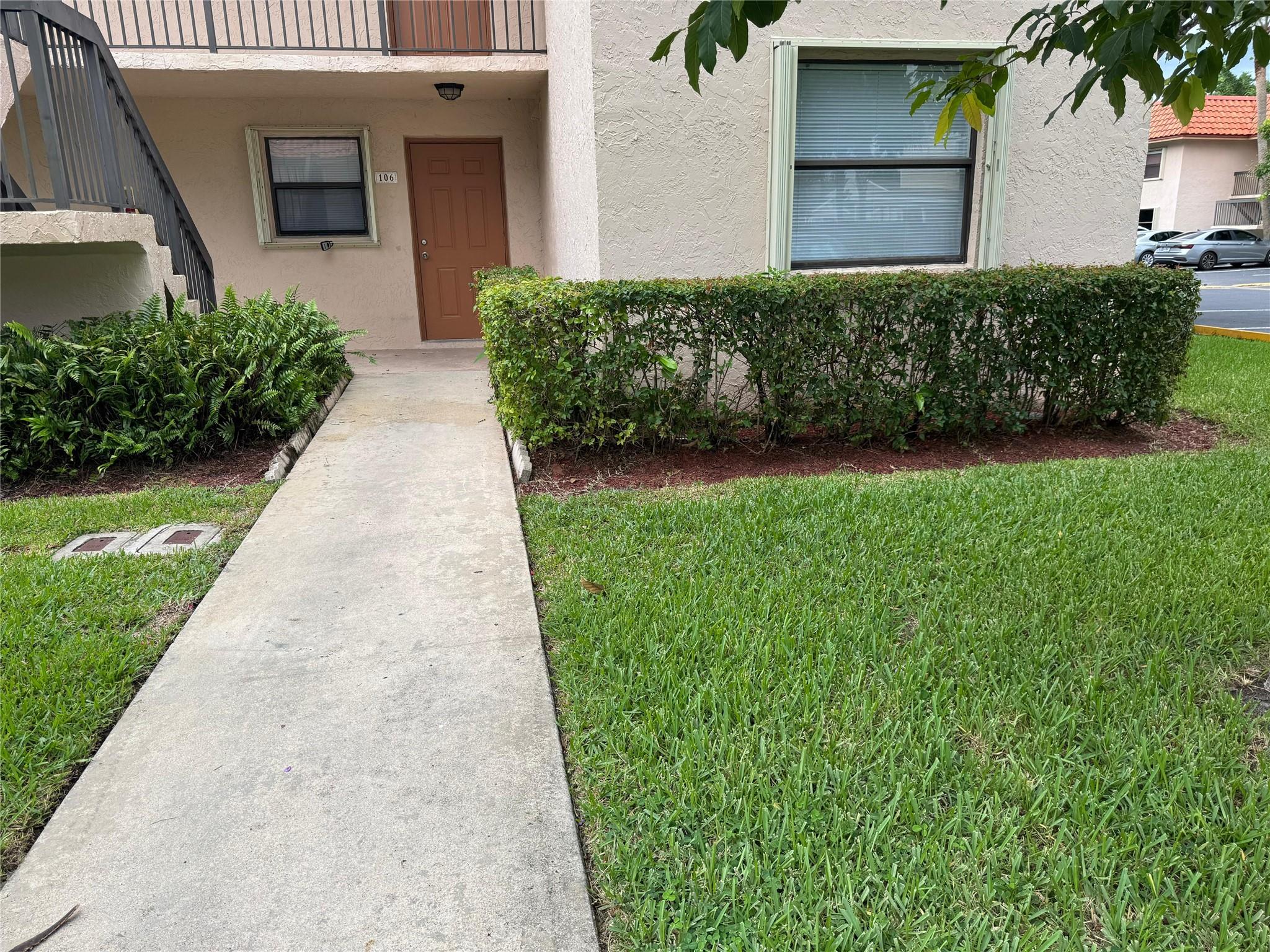GREAT 3/2 CONDO IN DESIRABLE WATERSIDE VILLAGE. 1st FLOOR. CENTRALLY LOCATED WITH GREAT WESTON SCHOOLS. THE KITCHEN HAS ALL STAINLESS-STEEL APPLIANCES. TILE FLOOR. MASTER BEDROOM WITH WALKING-CLOSET. COMMUNITY POOL AND PLAYGROUND RIGHT THERE. A+ RATED SCHOOLS VERY CLOSE TO UNIT. SCHEDULE A SHOWING TODAY. MOST DESIRABLE CORNER UNIT. SCREENED PATIO, JUST MINUTES AWAY FROM MARKHAM PARK. HURRICANE SHUTTERS INSTALLED. EASY ACCESS TO I-595 & I-75, SAWGRASS MALL, OTHER SHOPPING & HIGHWAYS. VERY WELL-MAINTAINED COMMUNITY WITH POOL & IMMACULATE LANDSCAPING. EVERYBODY 18 & OLDER NEED TO GET AN APPROVAL FROM THE ASSOCIATION.