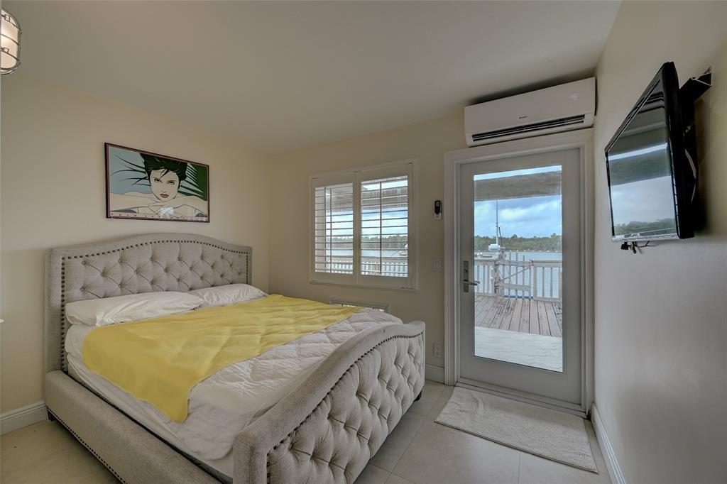 1800 N OCEAN DR 210