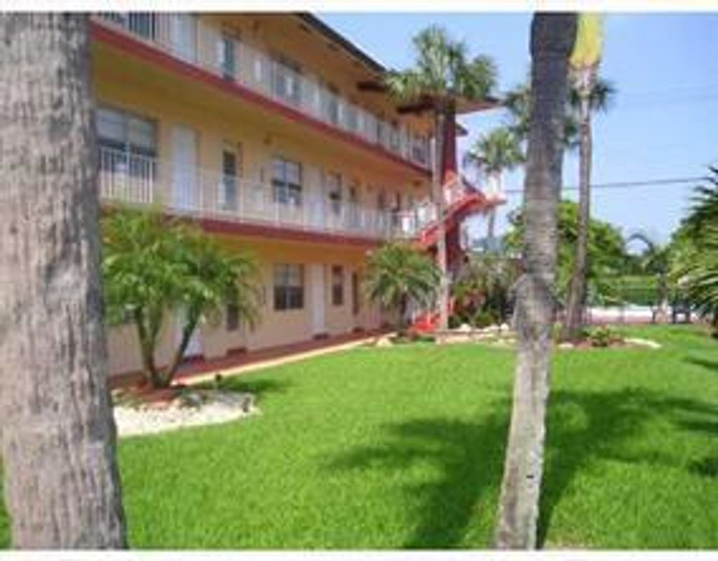 Photo of 5050 Bayview Drive #6, Fort Lauderdale, FL 33308 (MLS # B26002842)