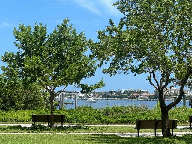 LANTANA POINT - Residential Lease