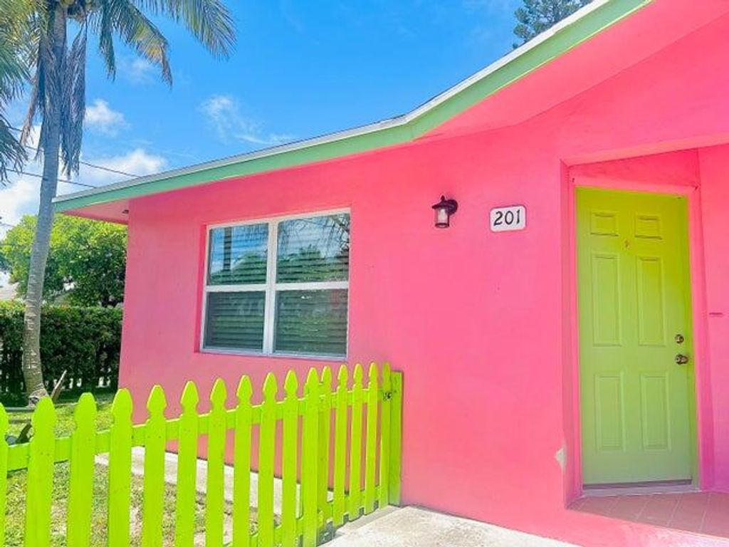Photo of 201 E Palm Street #201, Lantana, FL 33462 (MLS # R11152591)
