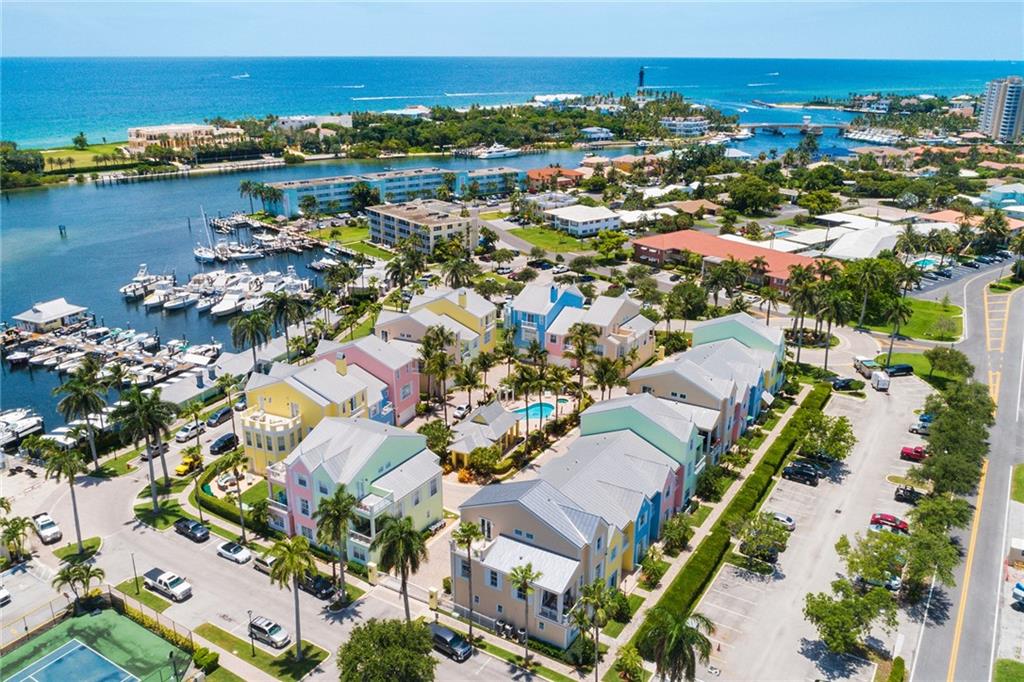 LIGHTHOUSE POINT - Residential