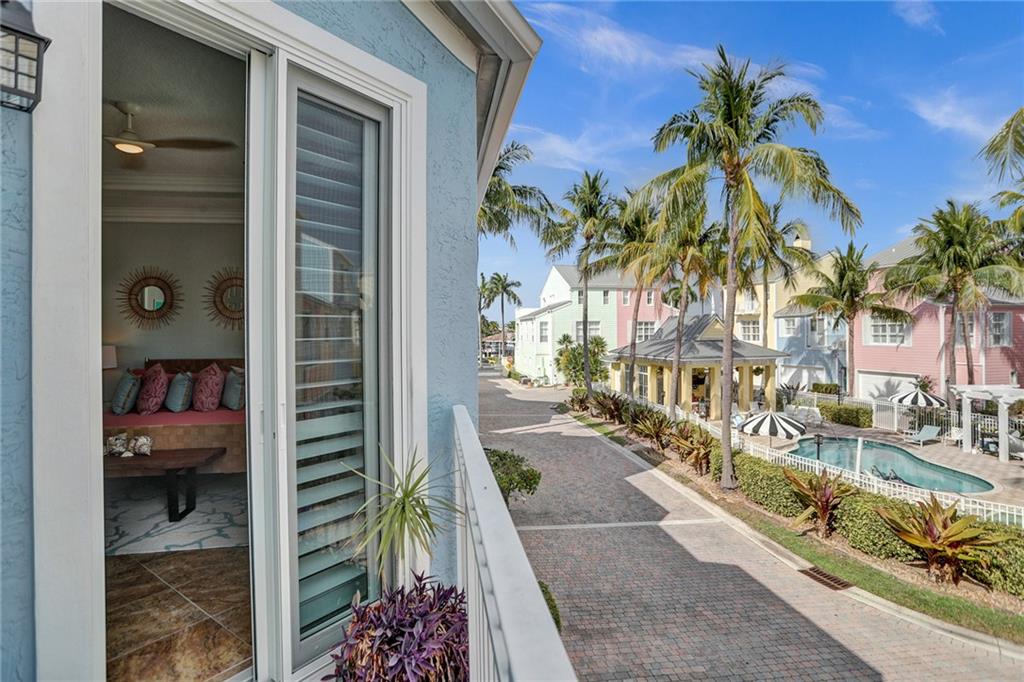 LIGHTHOUSE POINT - Residential