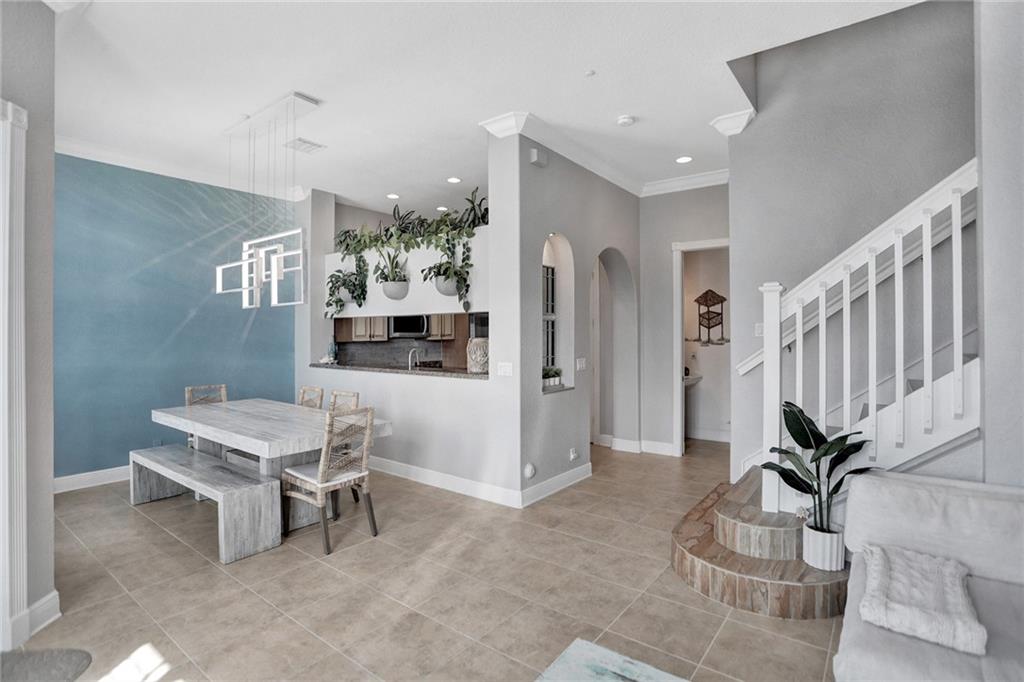 LIGHTHOUSE POINT - Residential