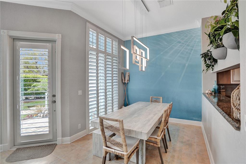 LIGHTHOUSE POINT - Residential