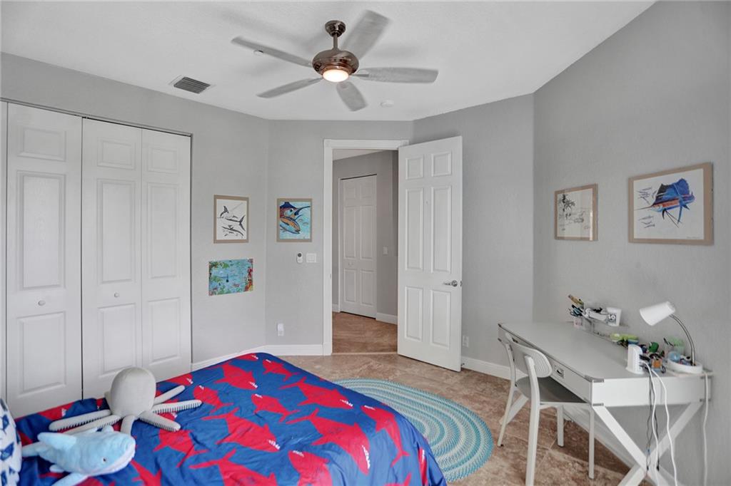 LIGHTHOUSE POINT - Residential