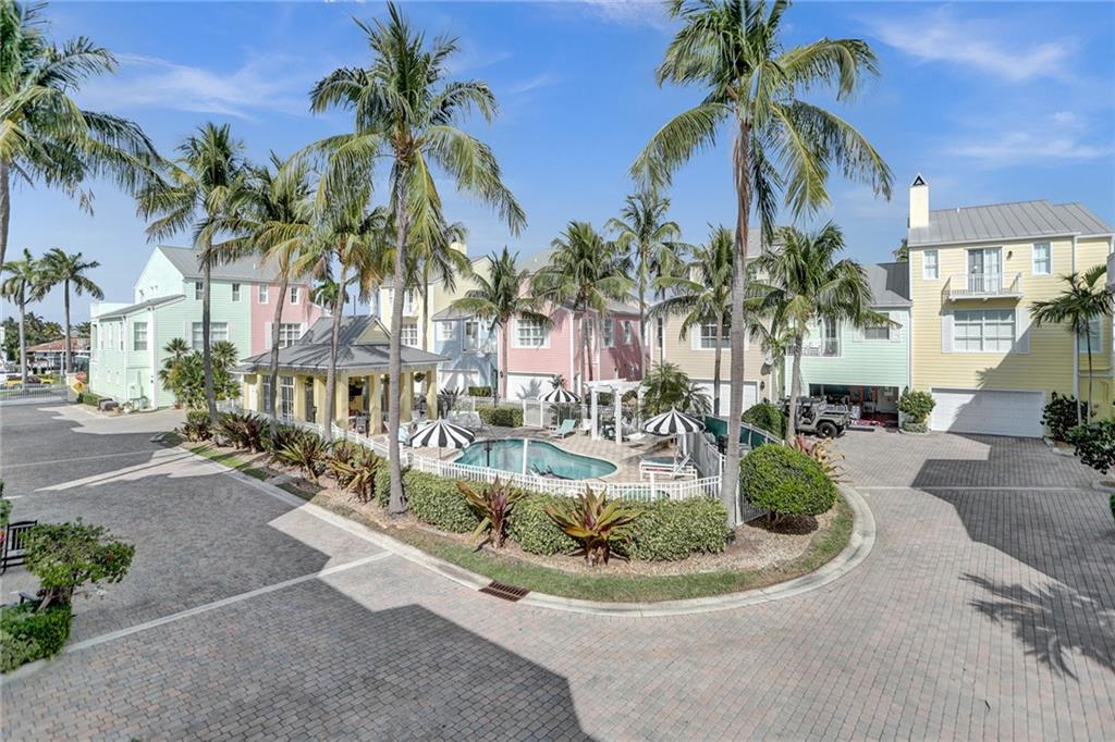 LIGHTHOUSE POINT - Residential