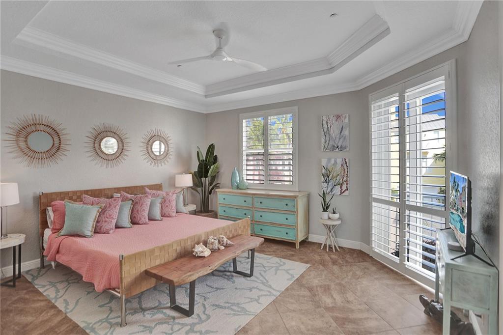 LIGHTHOUSE POINT - Residential