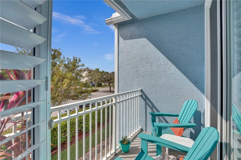 LIGHTHOUSE POINT - Residential