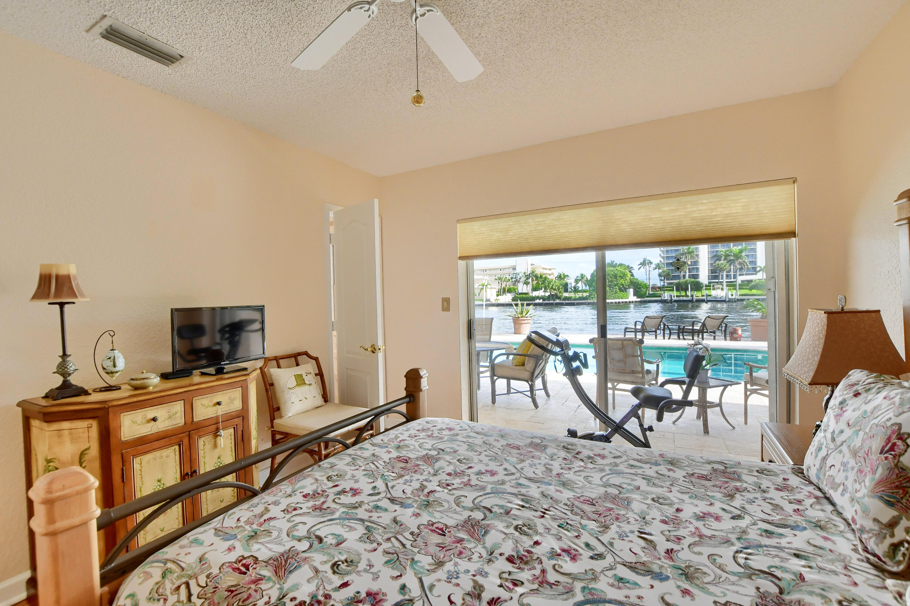 TROPIC ISLE 4TH SEC - Residential